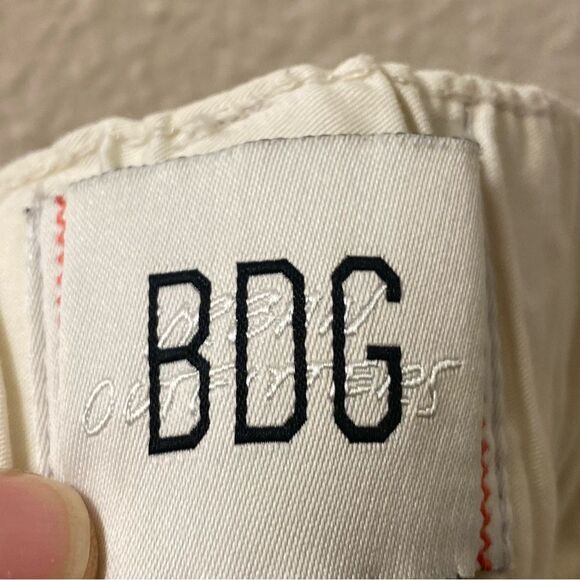 BDG Urban Outfitters white hi rise wide leg Cargo Pants womans 6 - Picture 12 of 13